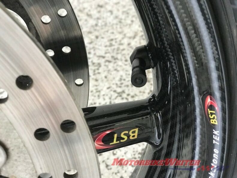 Do carbon wheels match hype? webBikeWorld