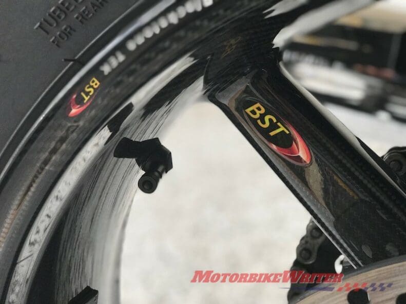 Do carbon wheels match hype? webBikeWorld