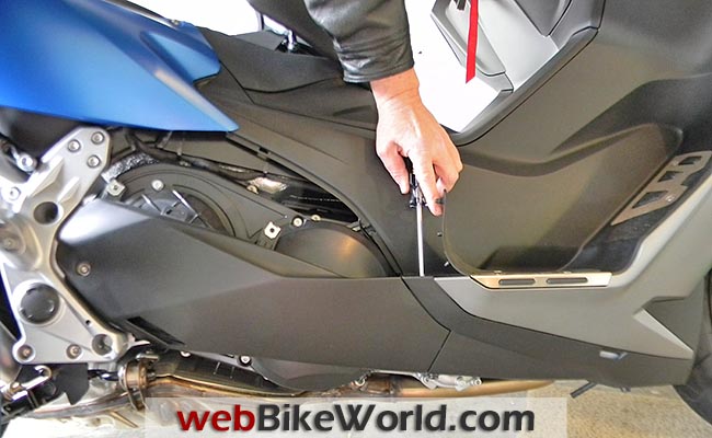 BMW C 600 Sport Panel Removal