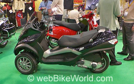 Piaggio MP3 Scooter - Side View