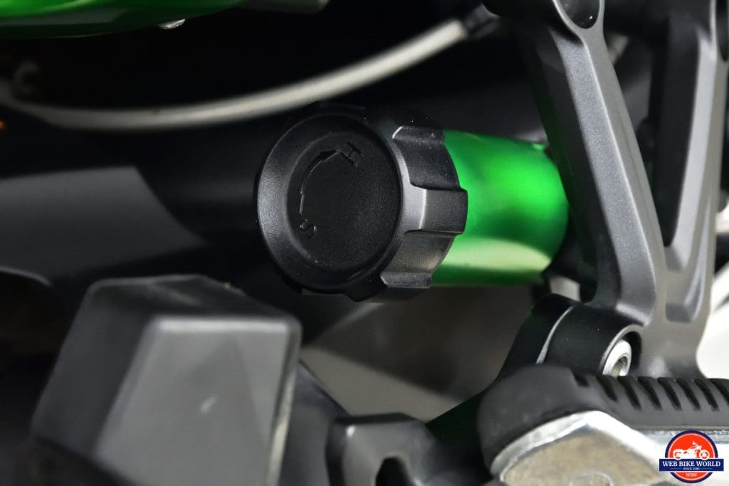 2018 Kawasaki Ninja H2SXSE rear suspension preload adjuster knob.