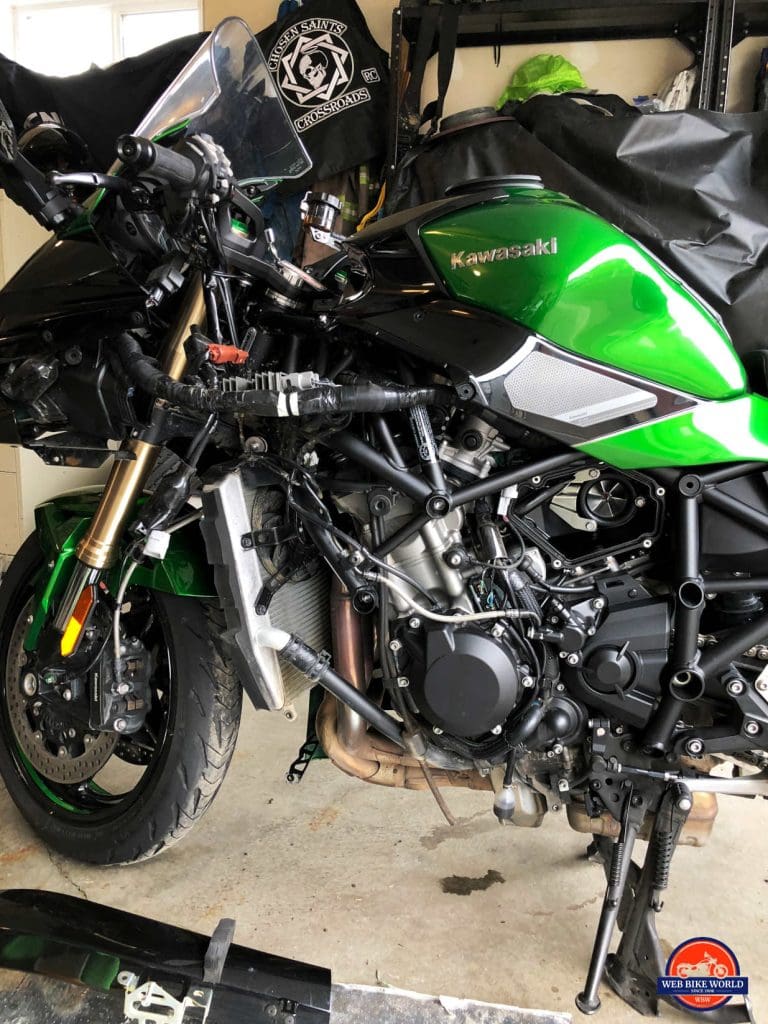 2018 Kawasaki Ninja H2SX SE with left side fairing removed.