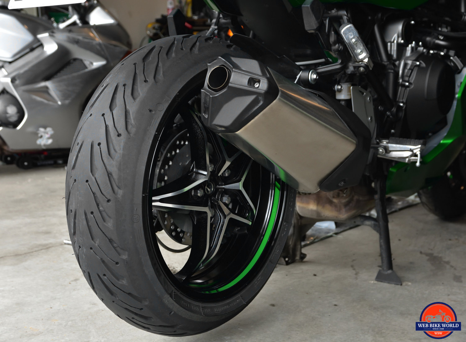 Motorcycle Tyres 190/50 ZR17 Michelin 73W Rear PILOT ROAD 5