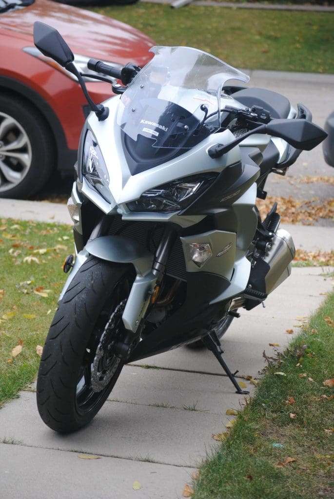 2018 Kawasaki Ninja 1000 ABS frontal view