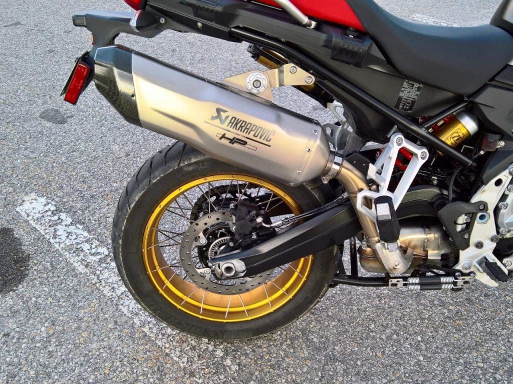 Optional HP Sport (Akrapovic) Sport Silencer