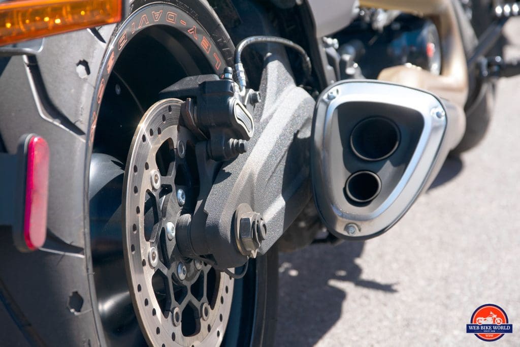 Exhaust on the 2019 Harley Davidson FXDR.