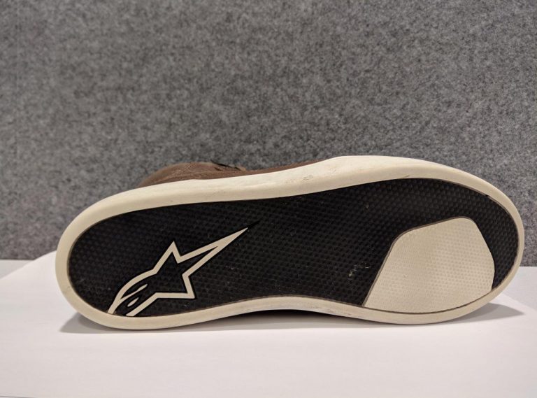 j6 waterproof riding shoe