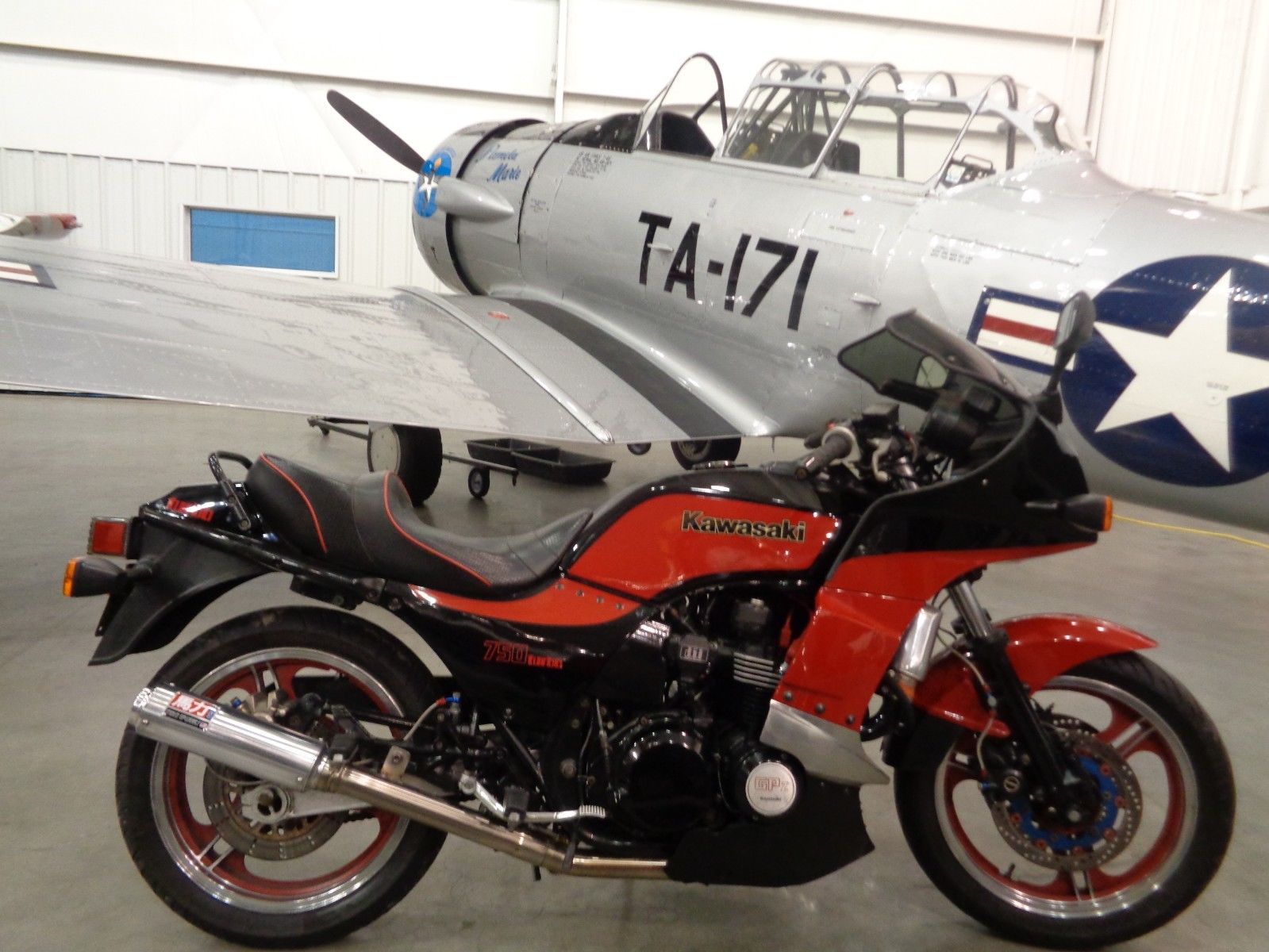 Customized 1984 Kawasaki Makes 180 Horsepower -