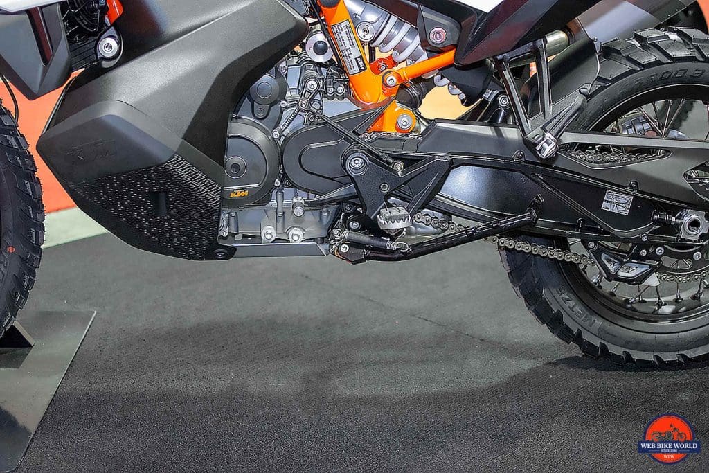 2019 KTM 790 Adventure R kickstand.