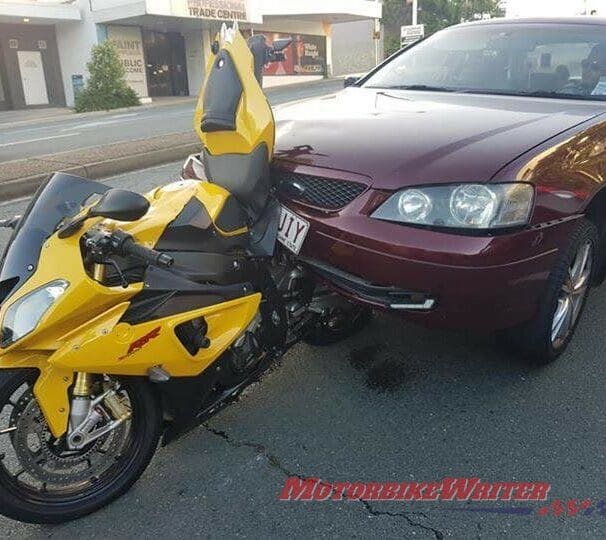 road rage tailgate tailgating rear-ender motorcycles BMW S 1000 RR lane filtering lane splitting gap