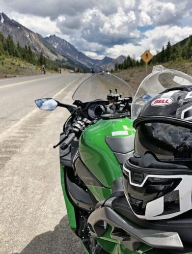 Bell SRT Modular helmet sitting on a Kawasaki H2SX SE.