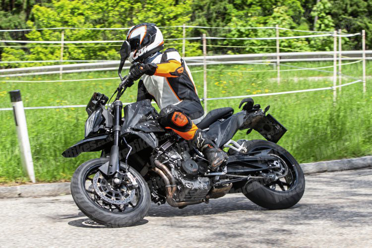 KTM 790 SMC