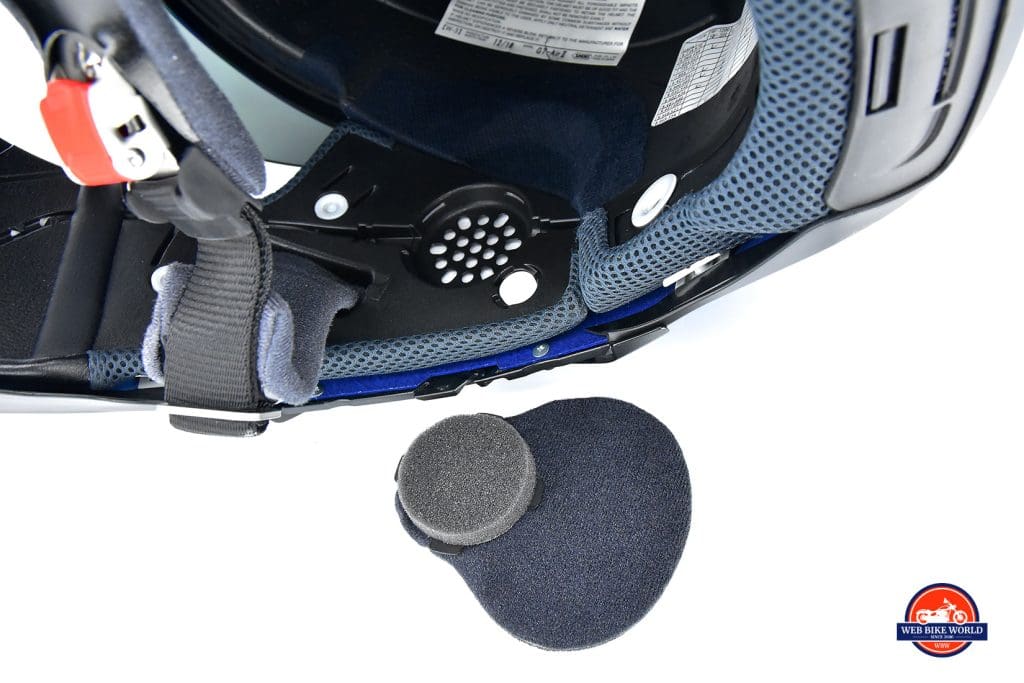 Speaker pockets for the SENA SRL2 in The Shoei GT Air II.