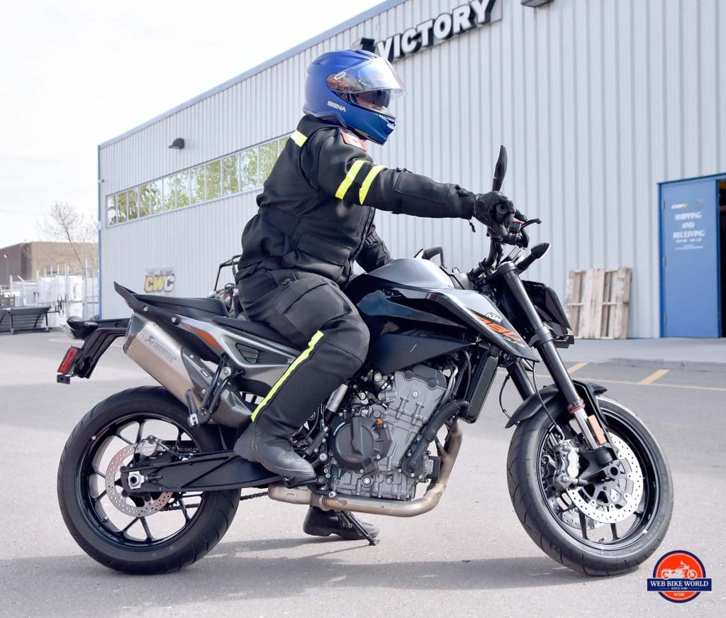 The Shoei GT Air II and the KTM 790 Duke.