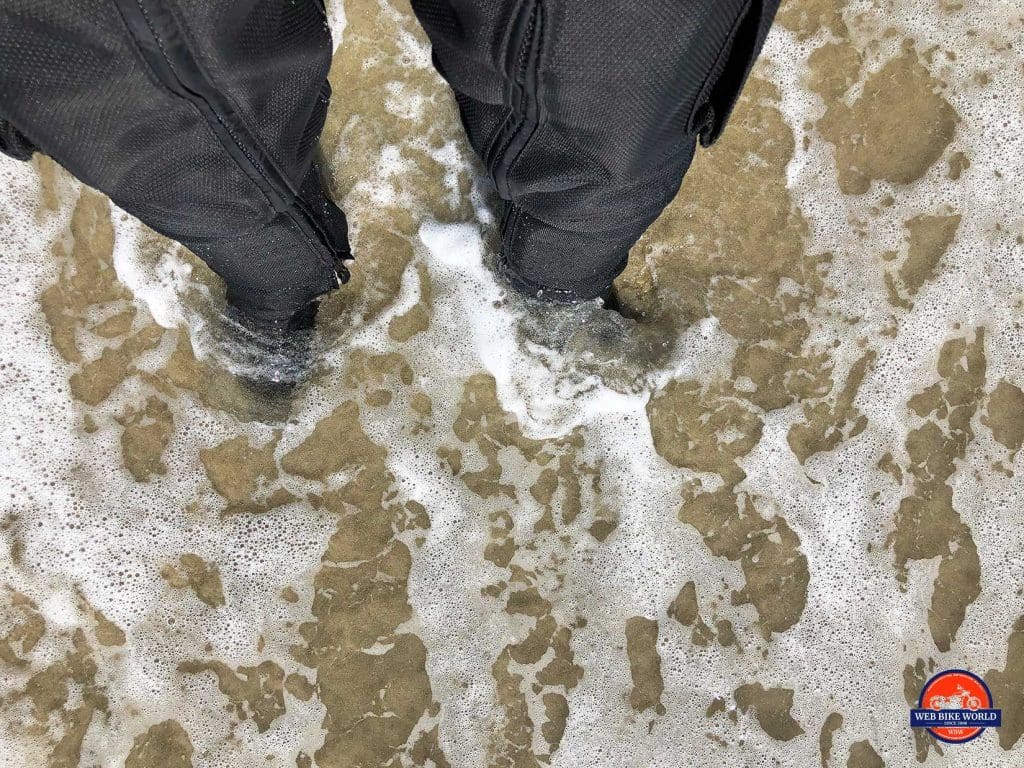 Me waterproof testing the Sidi Gavia Goretex boots.