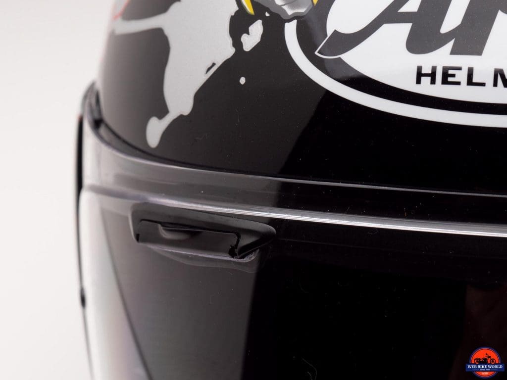 Arai Defiant-X Helmet visor and brow vents