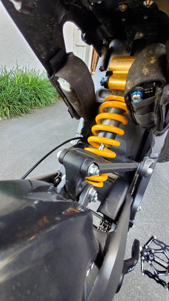 Ohlins TTX22 rear shock