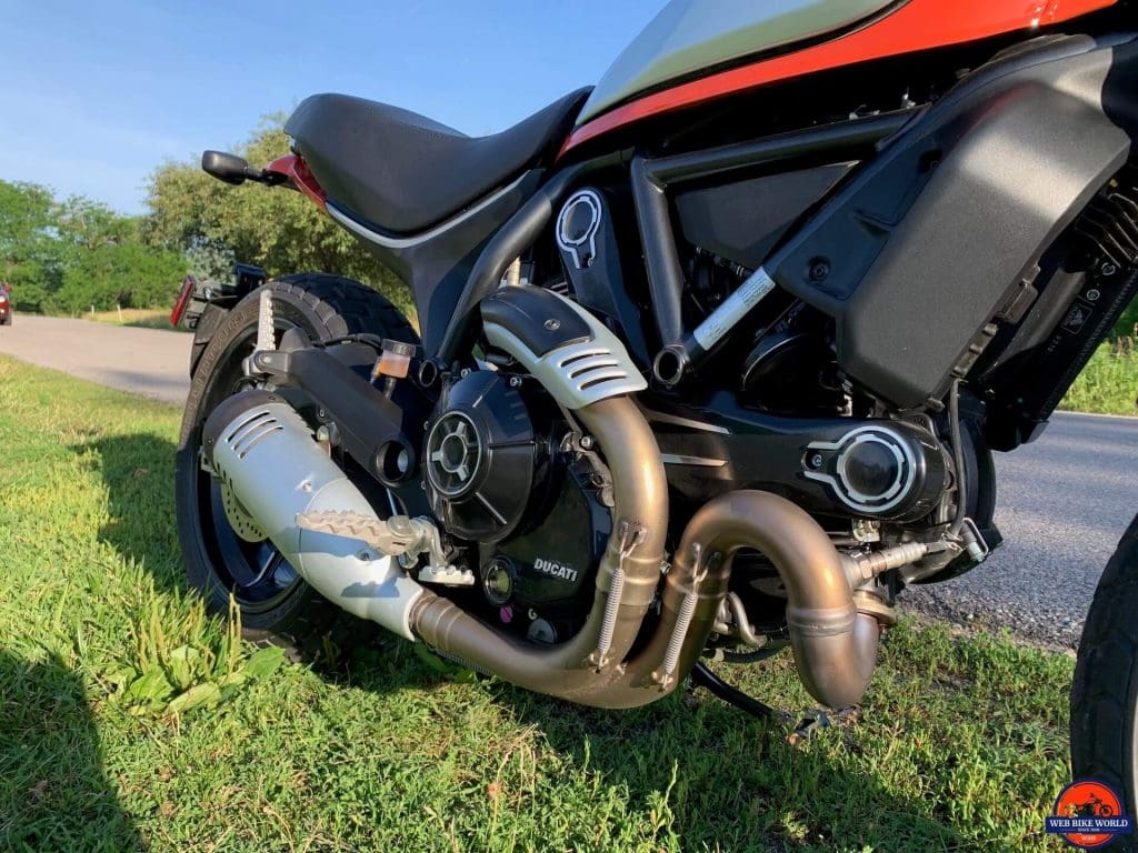 2019 Ducati Scrambler Icon 2 into 1 exhaust