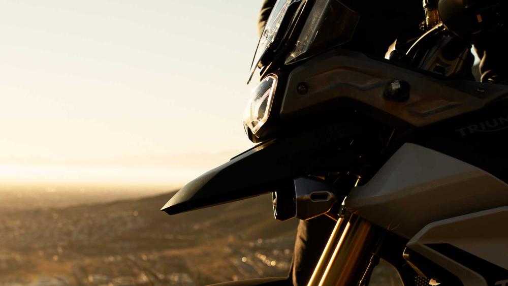 triumph tiger 900