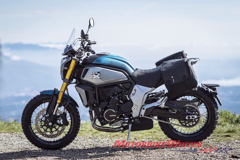 CFMoto 700CL-X Adventure