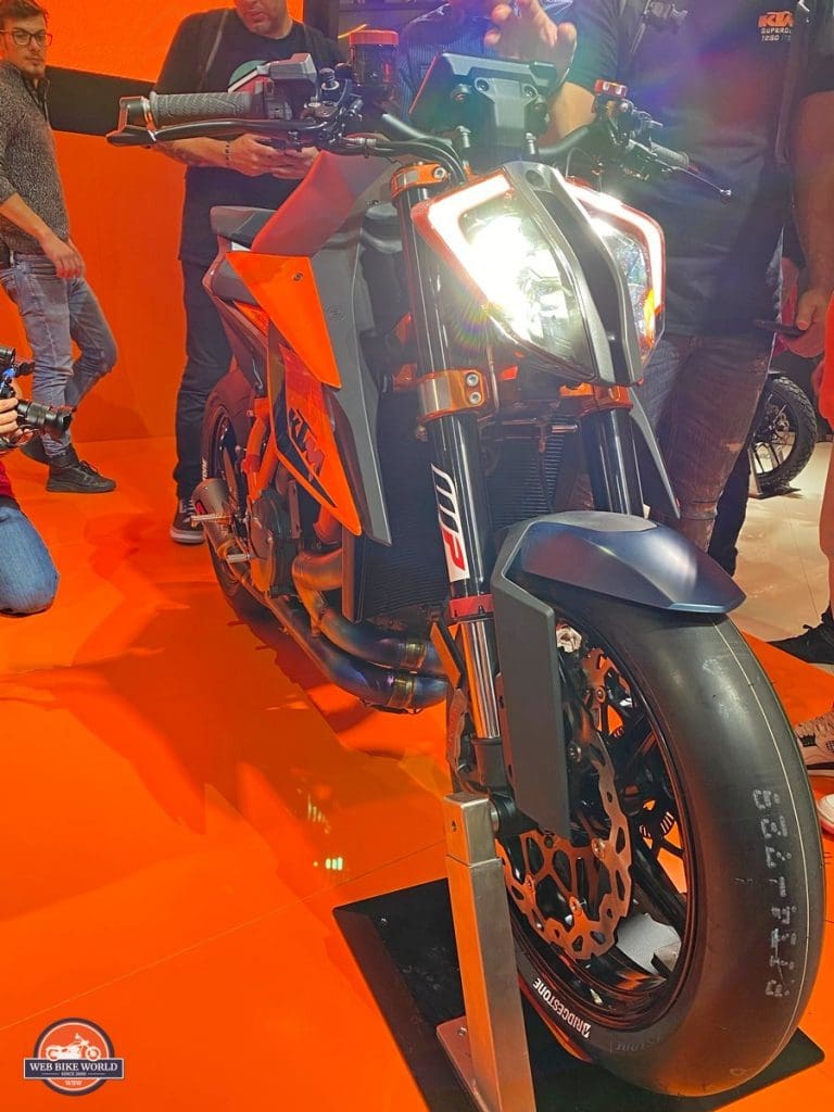 KTM 1290R Super Duke.