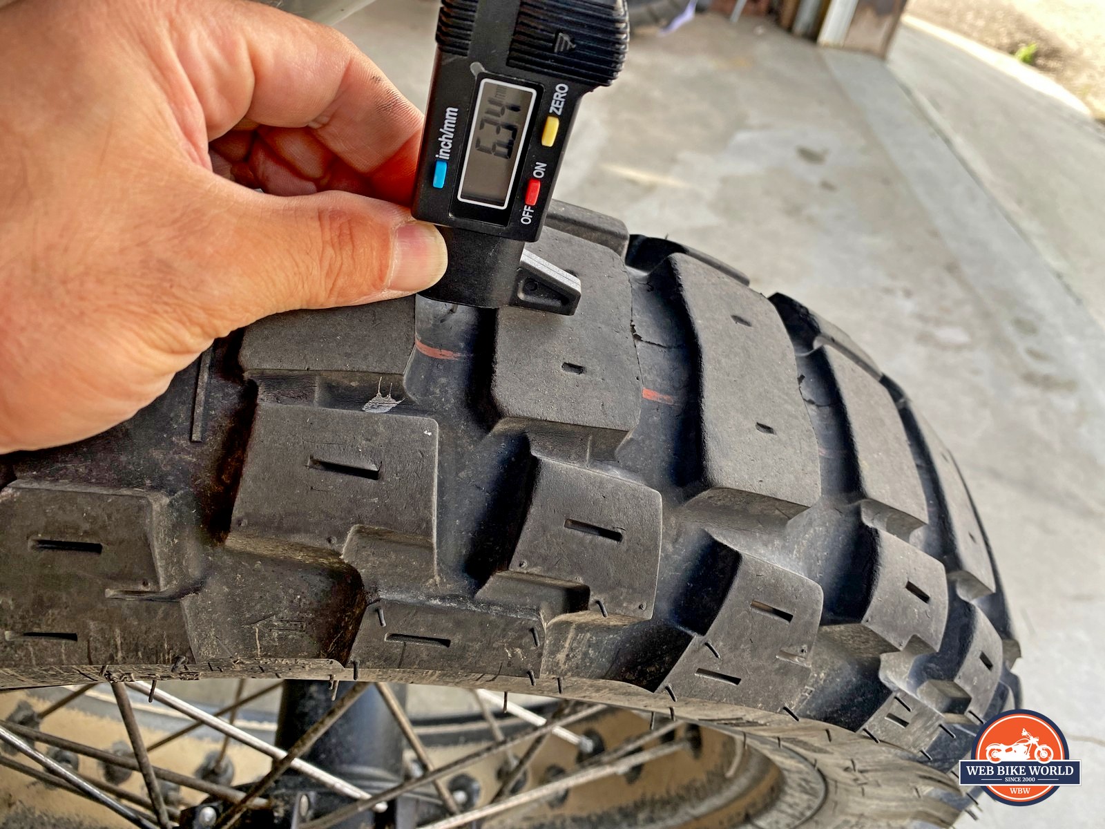 Motoz Tractionator Adventure rear tire after 5000 miles.