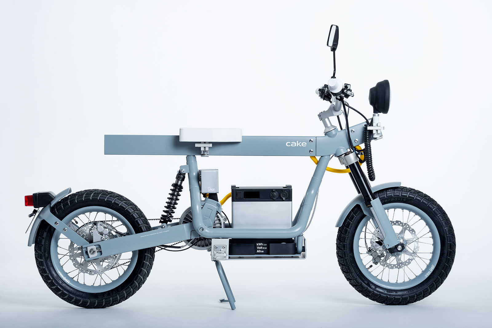 Cake Osa  This Moped Is a Battery-Powered Workstation