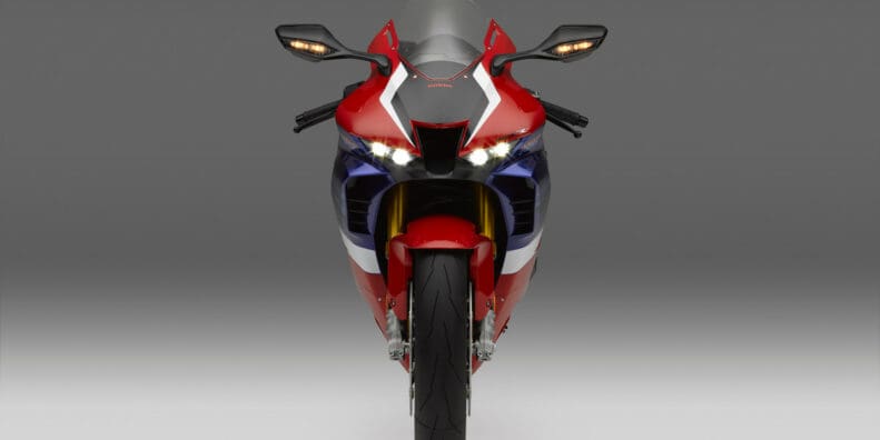 21 Honda CBR1000RR-R Fireblade SP front high beam