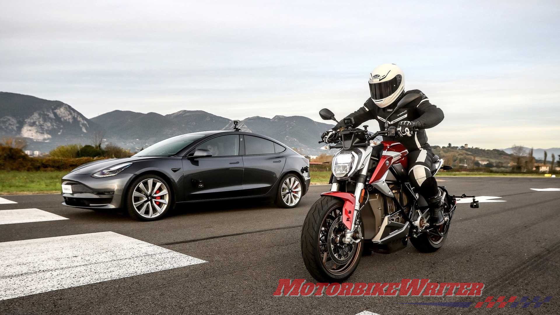 Drag race Tesla Model 3 and Zero SR/F InsideEVs Italia