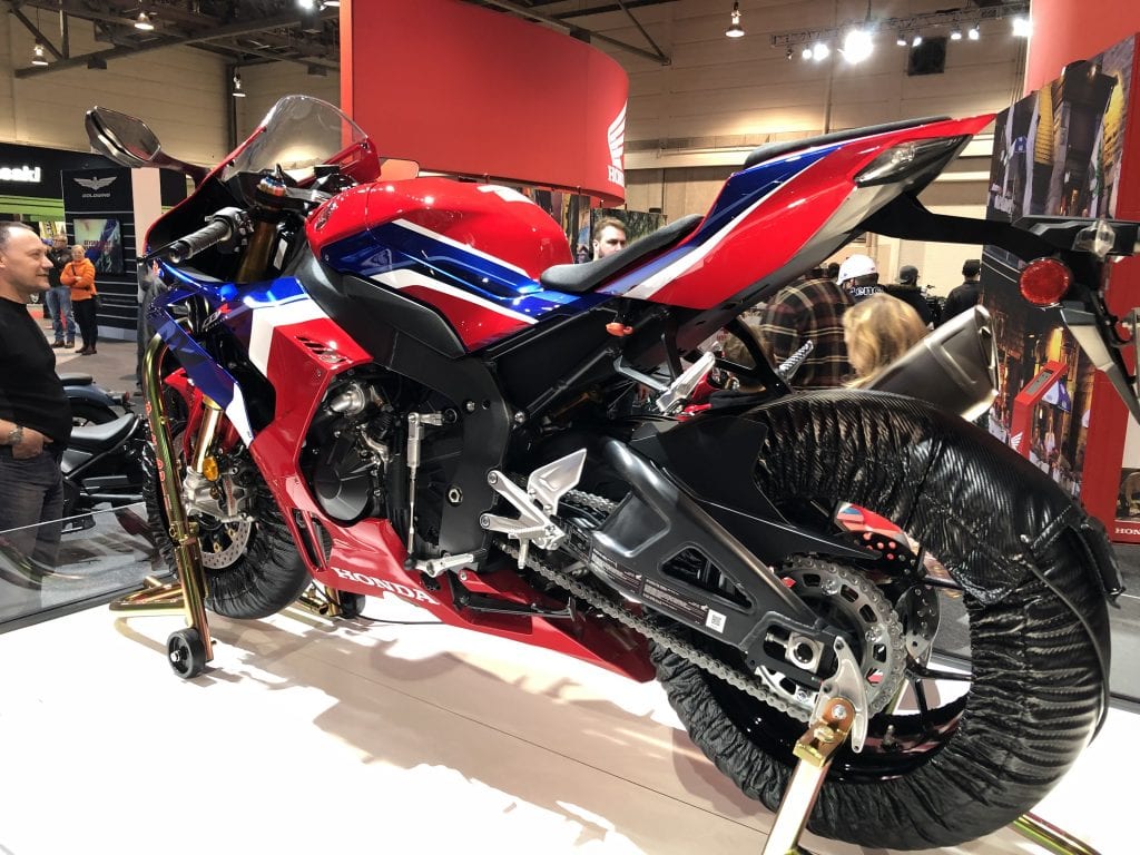 2021 Honda CBR1000RR-R Fireblade rear 3/4 angle