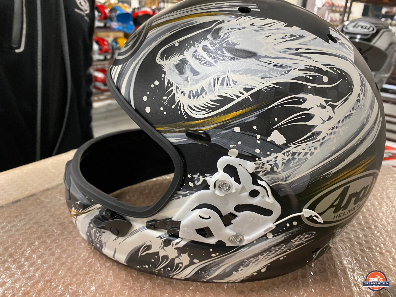 Kiyonari dragon decals on an Arai helmet.