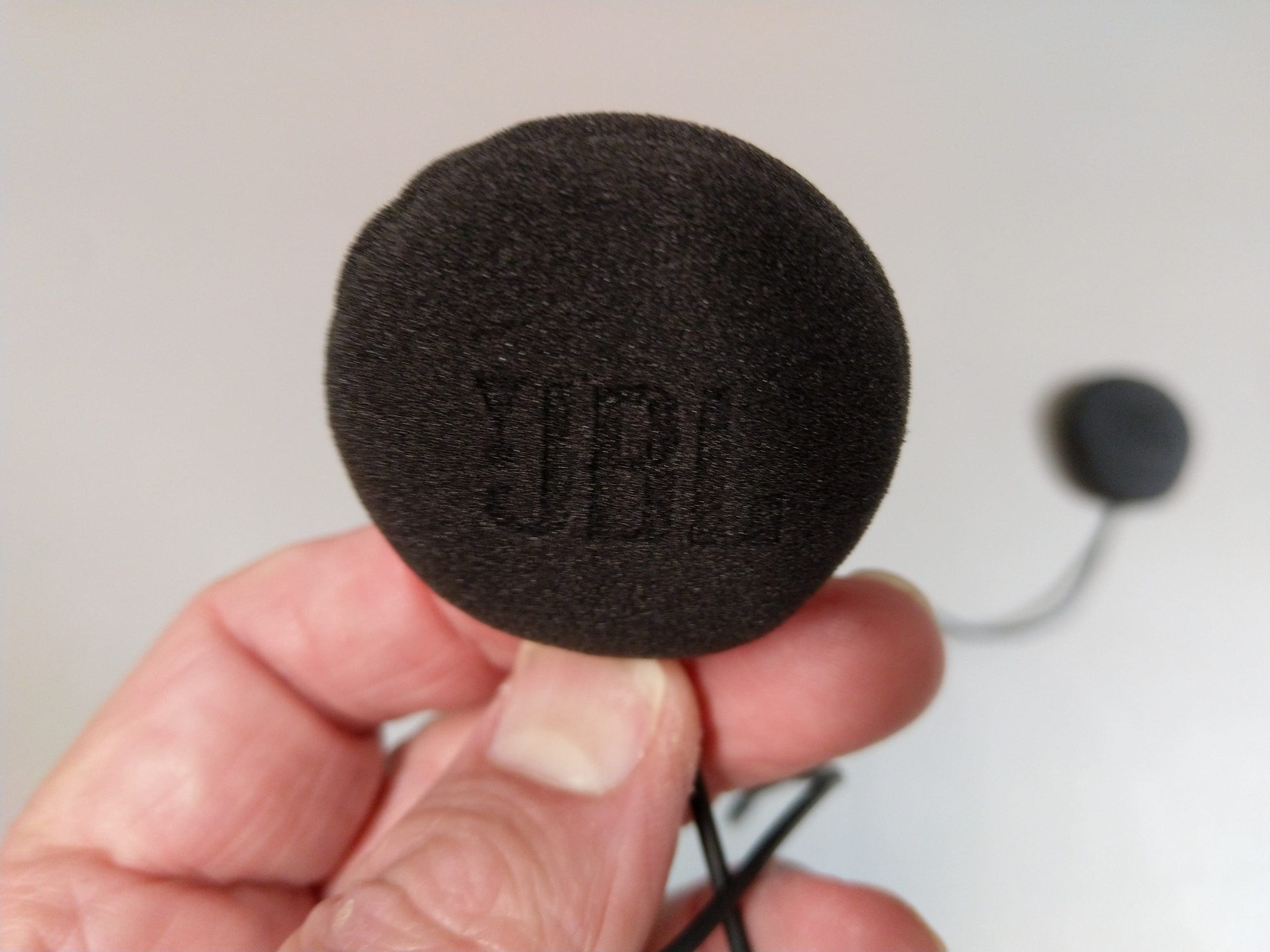 Læsbarhed Layouten finansiere Cardo 45mm JBL Audio Kit: PACKTALK BOLD Companion Review - webBikeWorld