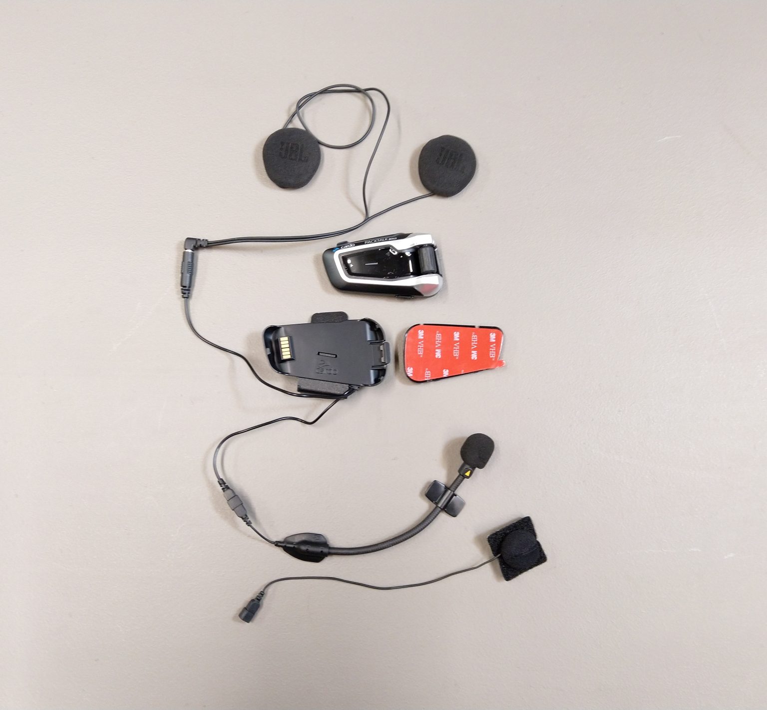 Cardo PACKTALK BOLD with Sound by JBL webBikeWorld