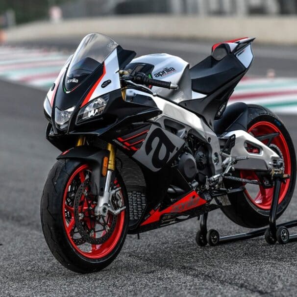 2020 Aprilia RSV4 RR