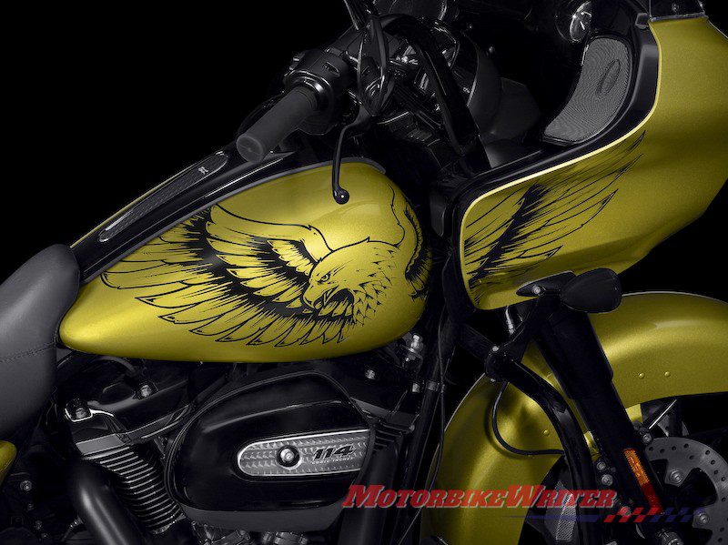 A special paint job with an eagle on the right side of the tank and fairing is now available for the Harley-Davidson Road Glide Special. savings