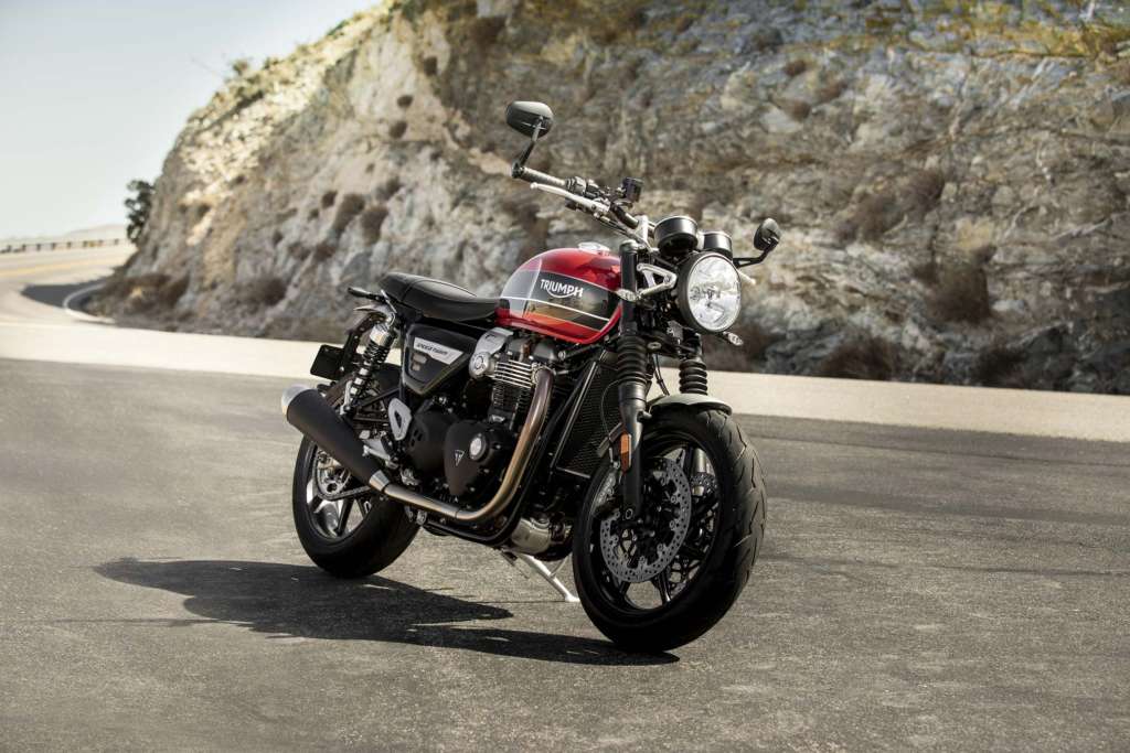 Bảng giá xe Triumph tháng 82020 Đắt nhất 649 triệu đồng  Xe máy  Việt  Giải Trí