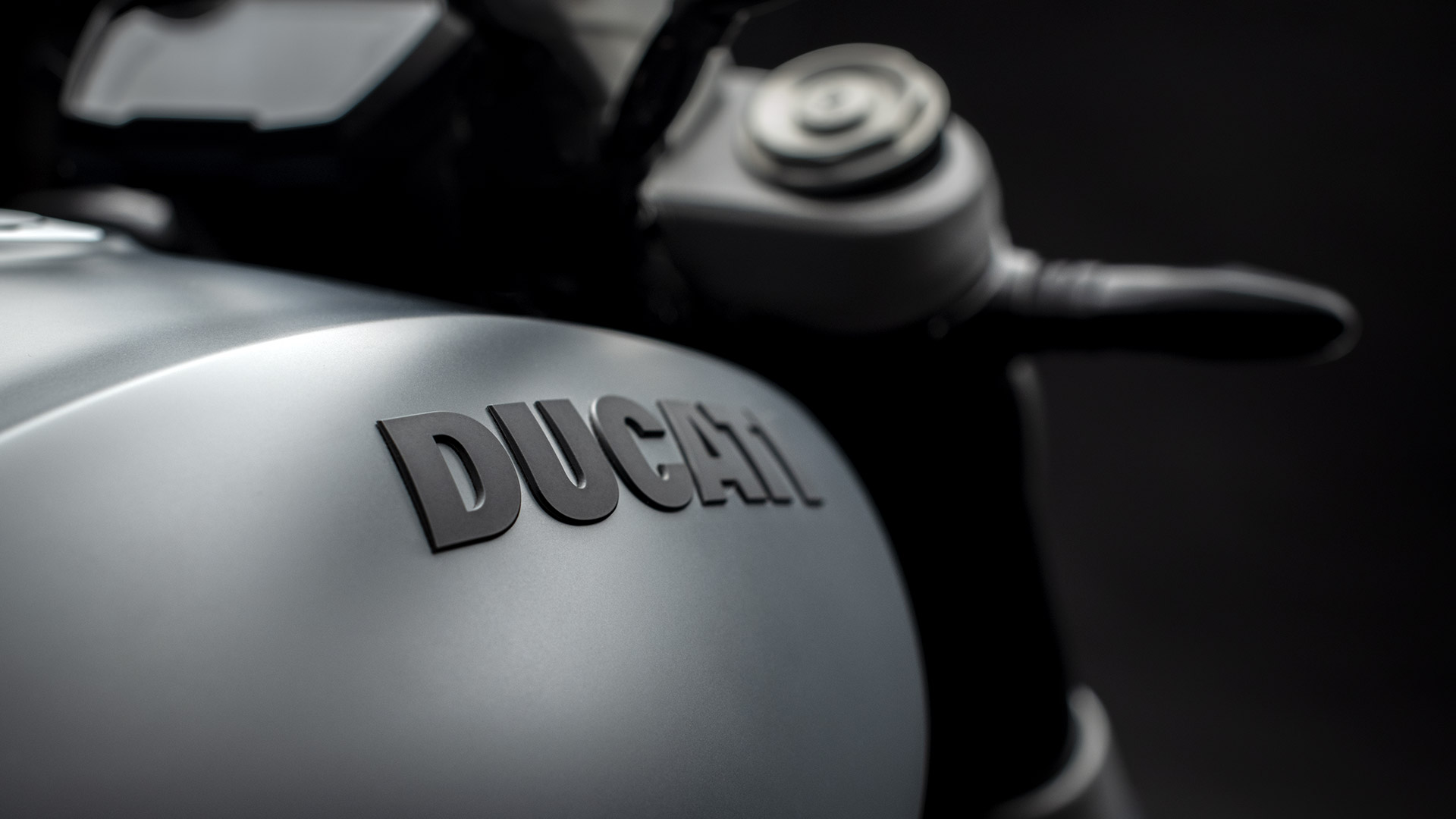 Ducati Diavel Matt Liquid Concrete Grey