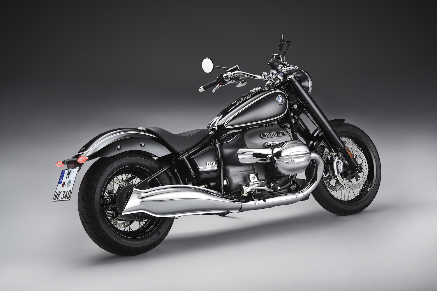BMW Reveals the R 18 Cruiser – Robert's Adventure