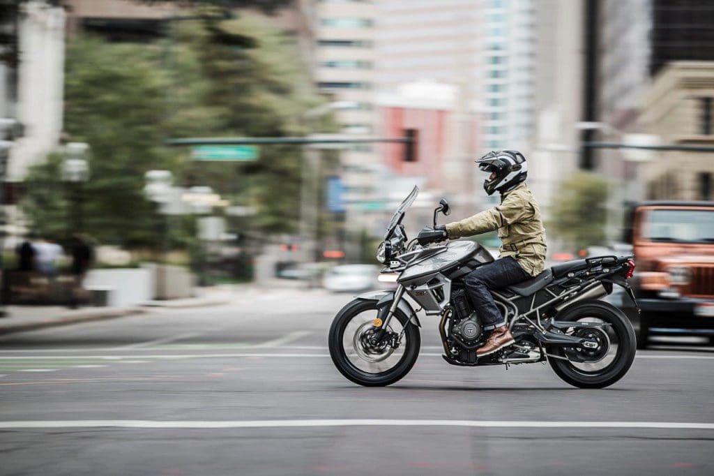 2018 triumph tiger 800 xrx specs