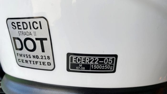 The Sedici Strada II helmet is DOT and ECE 22.05 certified. The Sedici Strada II helmet is DOT and ECE 22.05 certified.