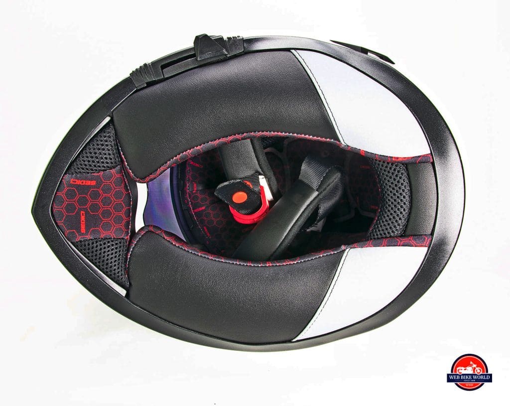 The Sedici Strada II helmet neckroll padding.