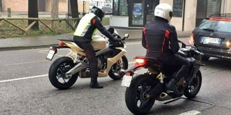 aprilia rs 660 spy shot