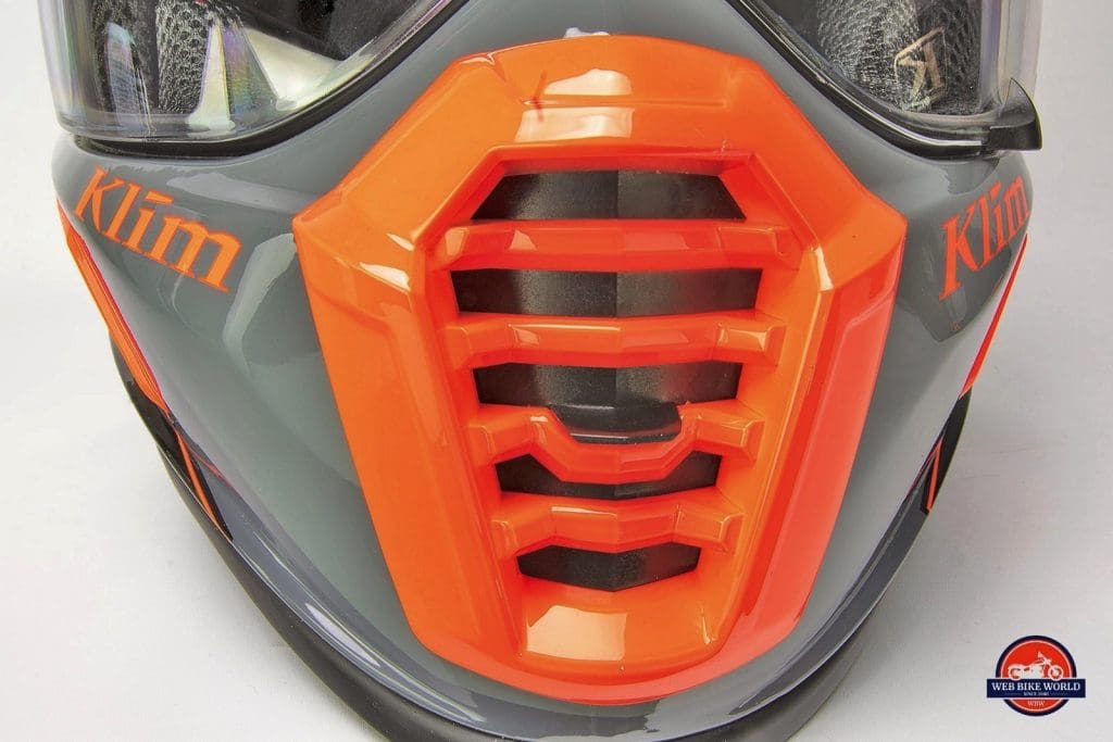 The Klim Krios Pro chin bar vent.