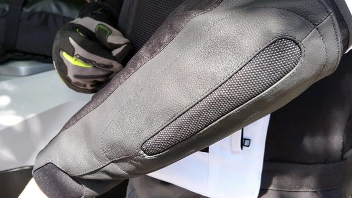REAX Aprx Pro Mesh Jacket forearm armor