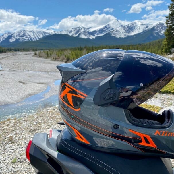 The Klim Krios Pro out in the wild.