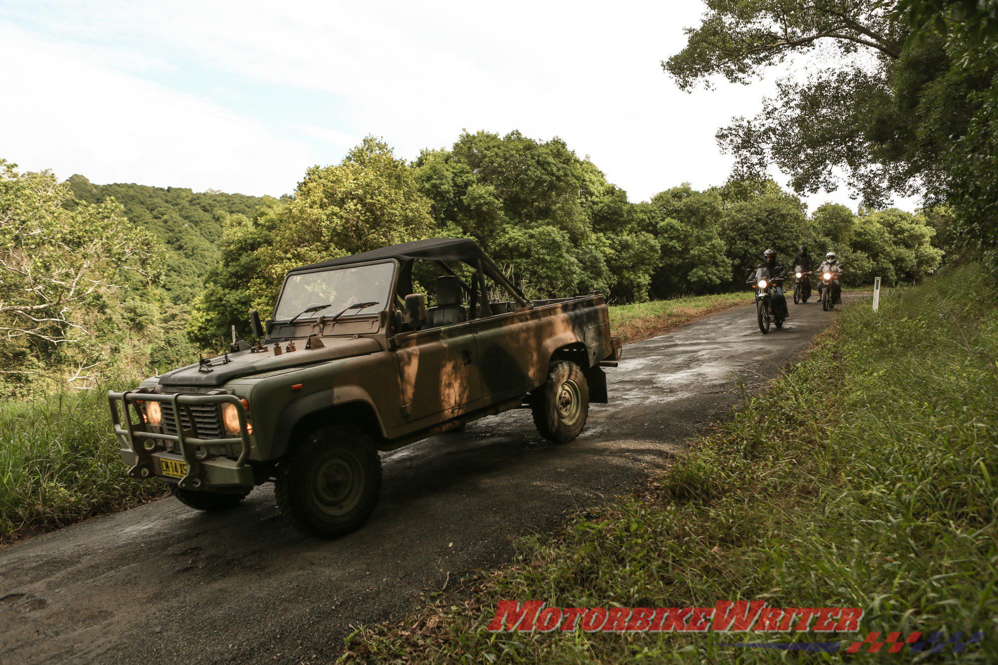 Roving Land Rover Royal Enfield Himalayan