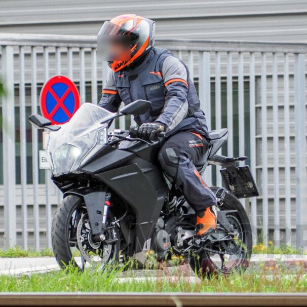 2021 KTM RC 390