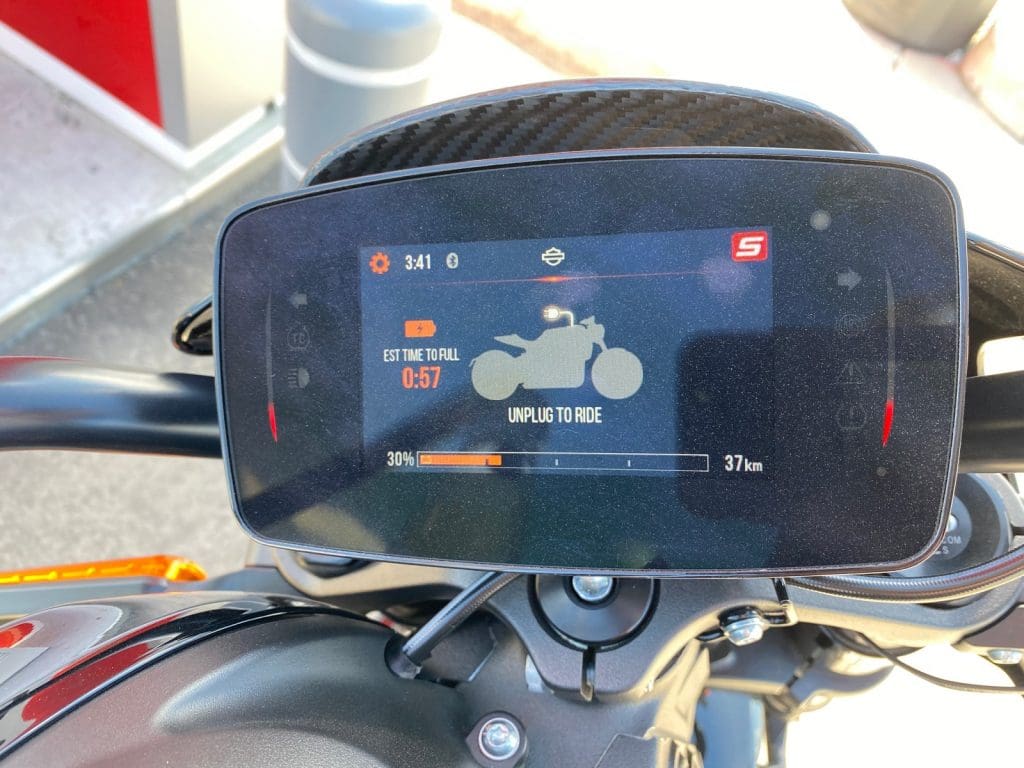harley livewire dash showing remaining range