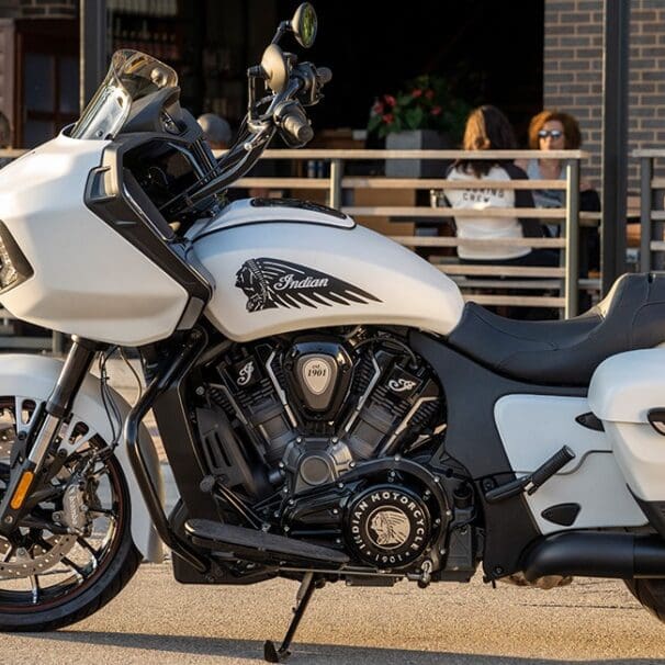 2021 Indian Challenger Dark Horse