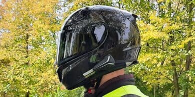 Side view of rider wearing RPHA 11 Pro Carbon helmet